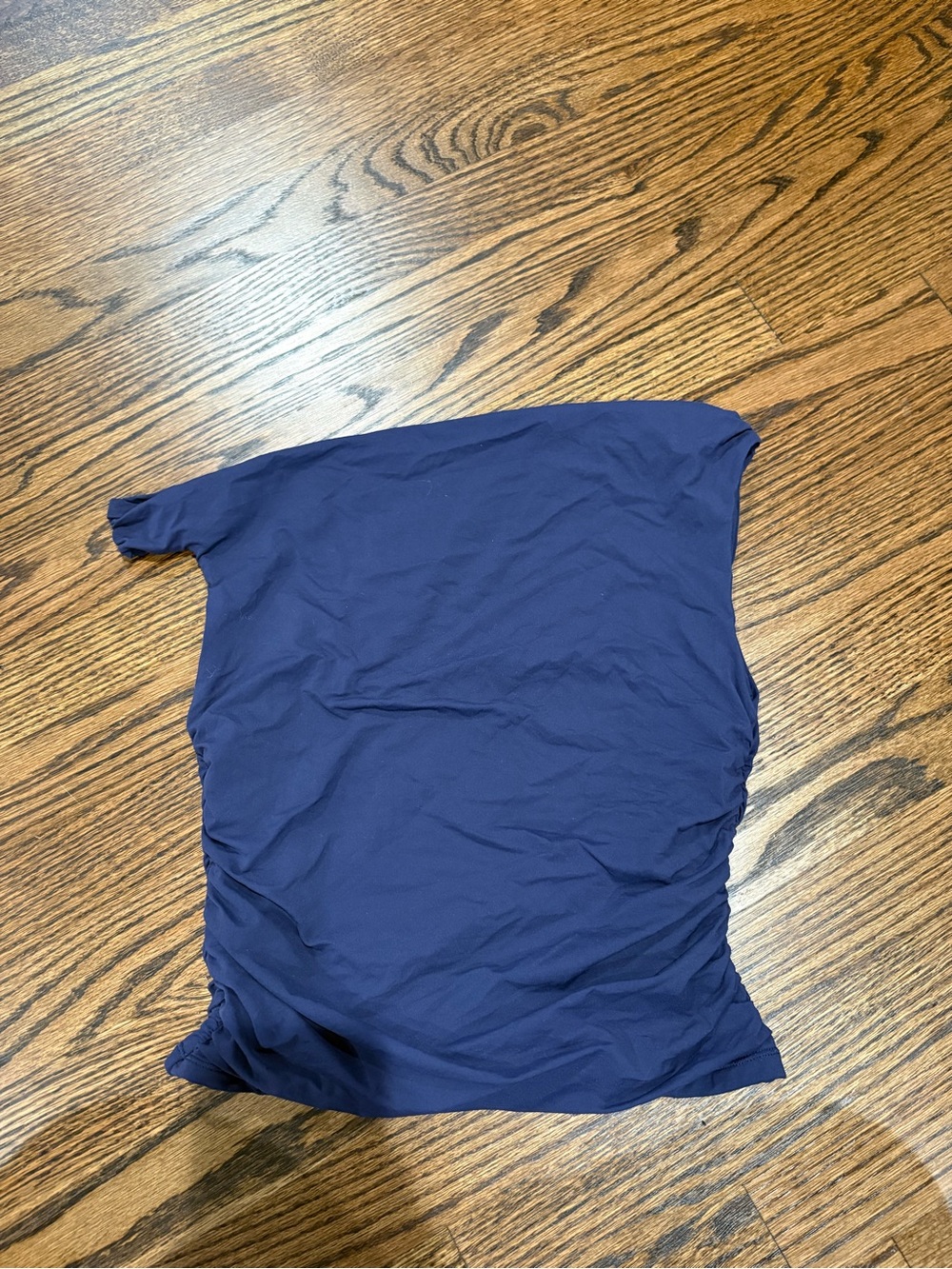 Seamless navy top